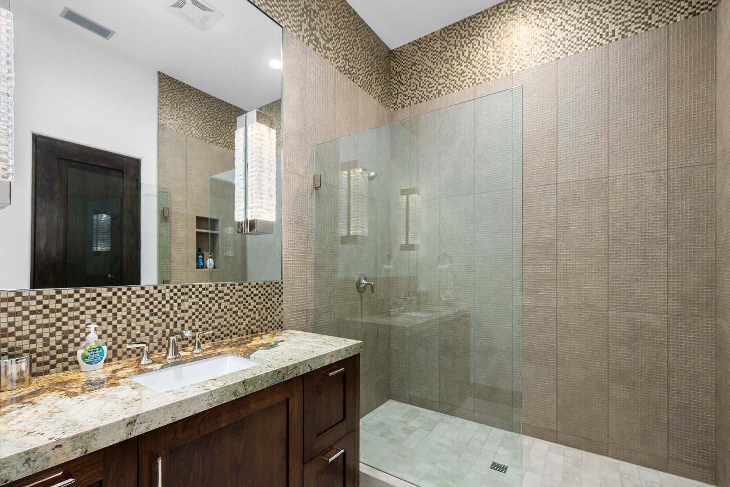 TH - 61126 Goodwood Dr, (Villa _6A) (34)